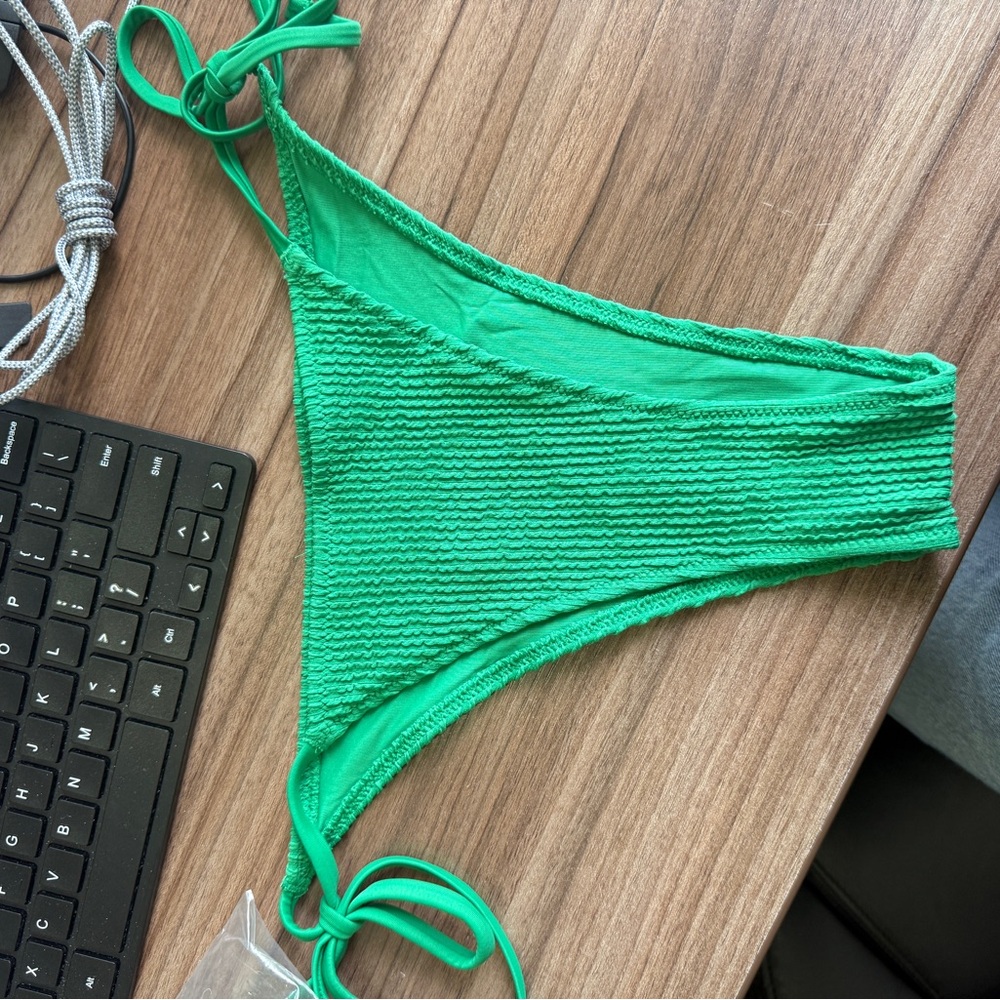 Aerie Vibrant Green Crinkle Bikini Bottom